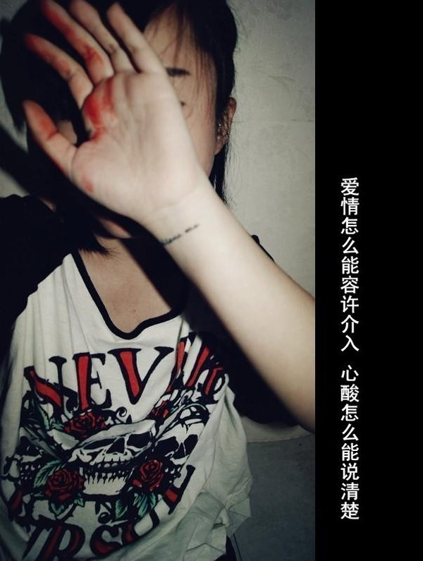 梦见自己当女警抓坏人（梦见自己遇上警察在抓坏人）