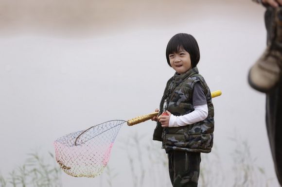 梦见别人用煤烧炉子（梦见别人在炉子上烤火烧）