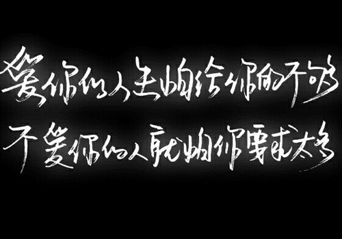 梦见儿子背了一包旧衣服下山回家（梦见送娃娃上学 背了很重的东西）