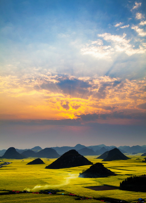 梦到浇菜地水溢出（梦到浇园子到处都是水）